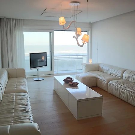 Romantic Coastal Escape, Cleaning Included Nieuwpoort